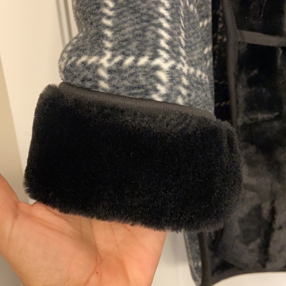 Plaid black/gray cozy coat - Picture 5 of 9